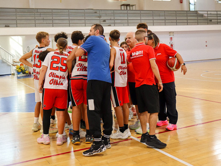 Nel weekend di metà ottobre cominceranno i campionati della stagione 2025/26 (promozione, under19, under17). E in casa Olimpia un rinforzo nello staff